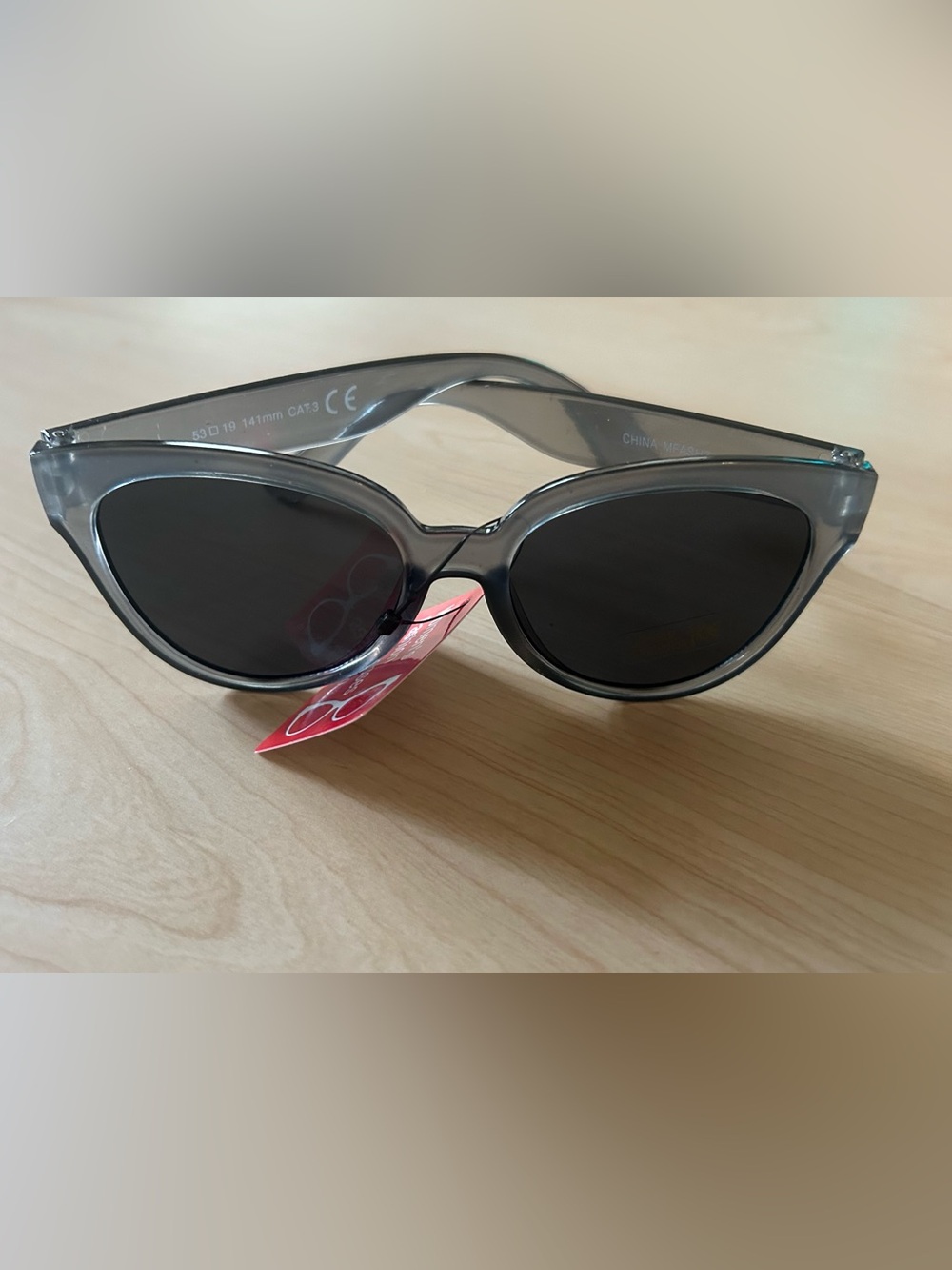 Transparent Gray Cat-Eye Sunglasses for Women - Chic Sun Protection